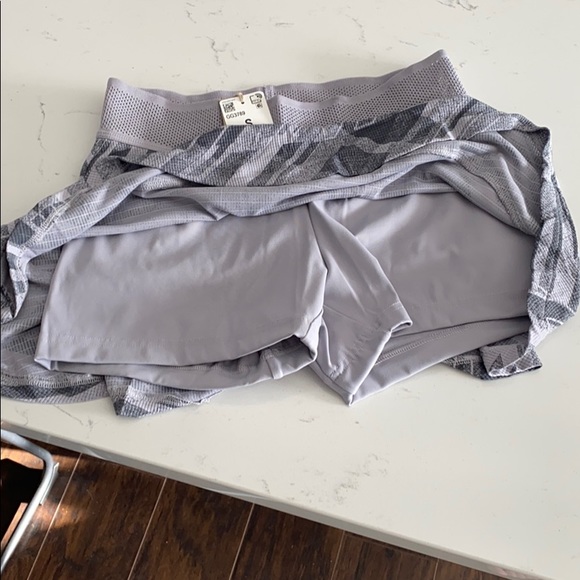 Brand new adidas tennis skirt - Picture 2 of 2